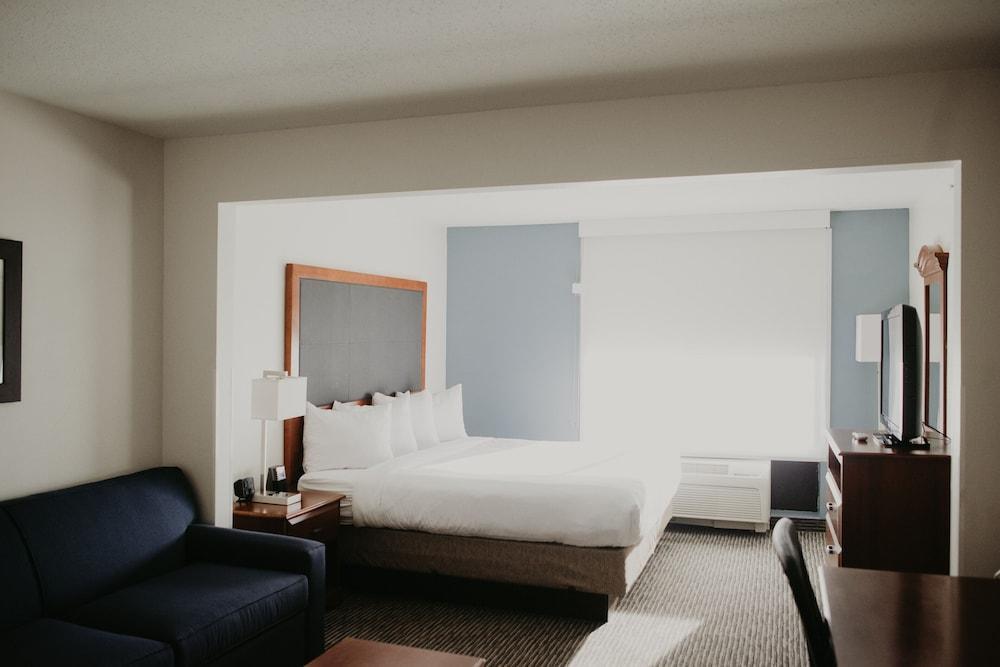 Wingate By Wyndham Vienna - Parkersburg - Marietta Hotel Exterior photo