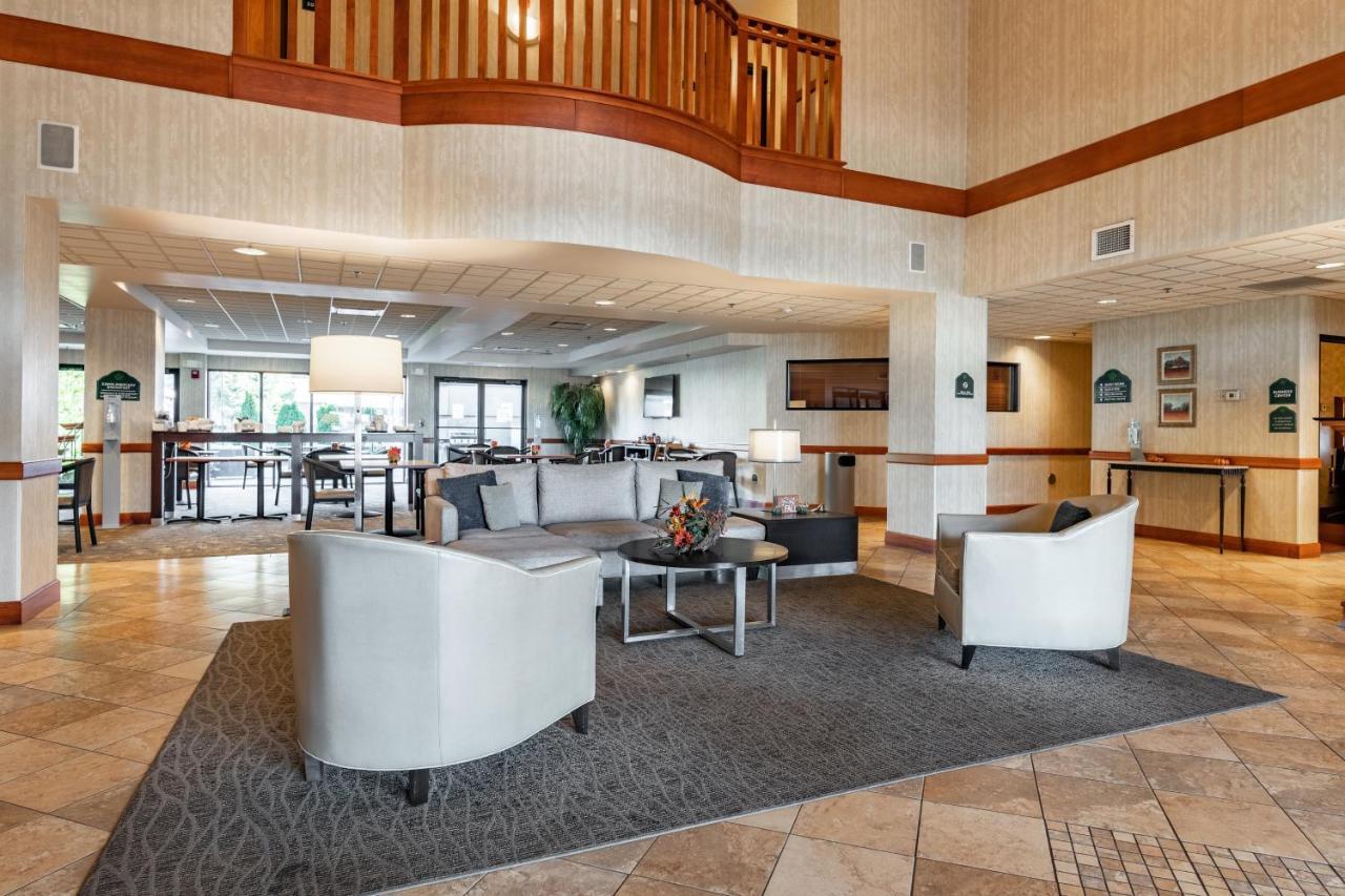 Wingate By Wyndham Vienna - Parkersburg - Marietta Hotel Exterior photo