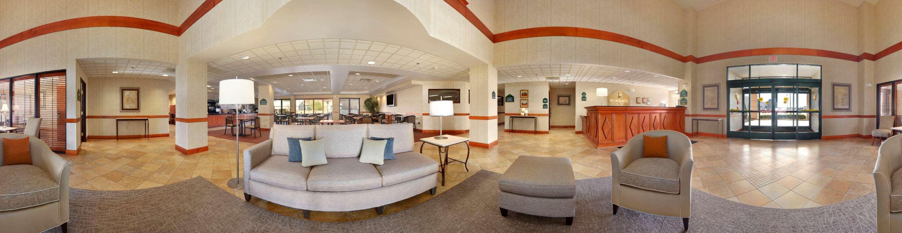 Wingate By Wyndham Vienna - Parkersburg - Marietta Hotel Exterior photo