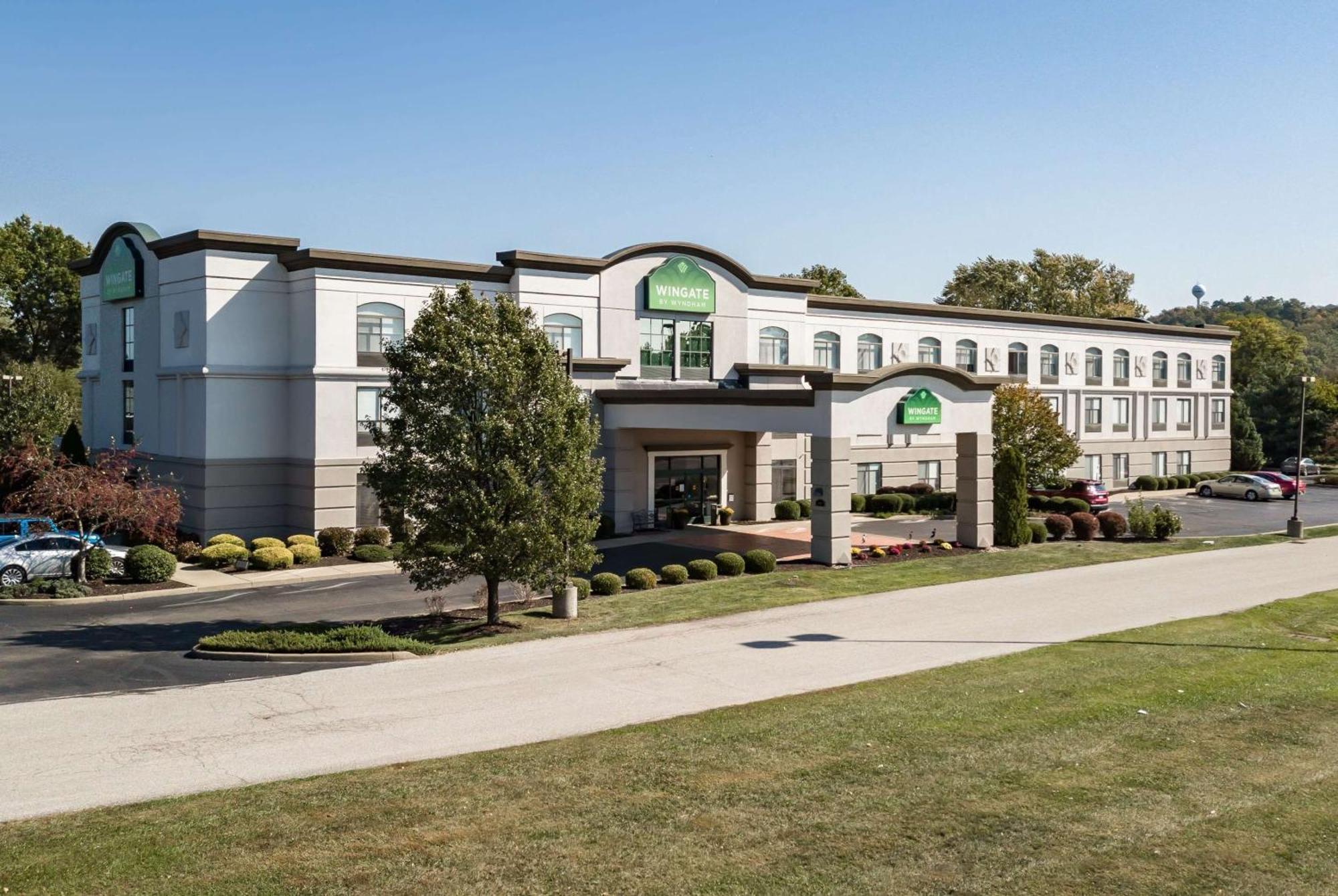 Wingate By Wyndham Vienna - Parkersburg - Marietta Hotel Exterior photo